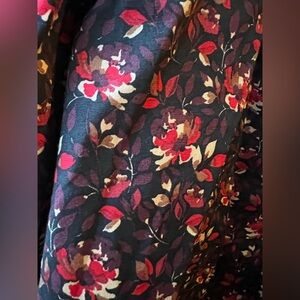 Express - NWT -  XL (slim)- Men’s - LS Button Up Shirt - Black/Red Multi